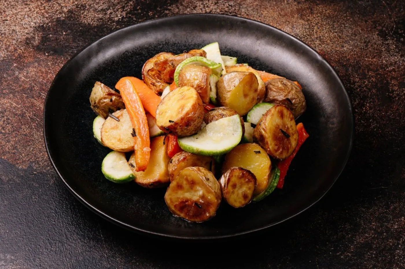 Картофель бэби с овощами