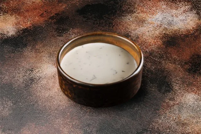 Соус из йогурта и зелени